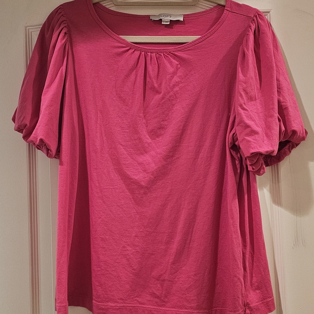 LOFT Fuchsia Puff Sleeve Tee